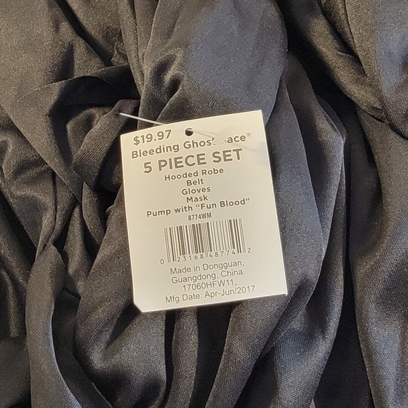 Ghost Face Bleeding Mask Vintage Scream Movie Inspired Chostume NWT - Picture 11 of 15